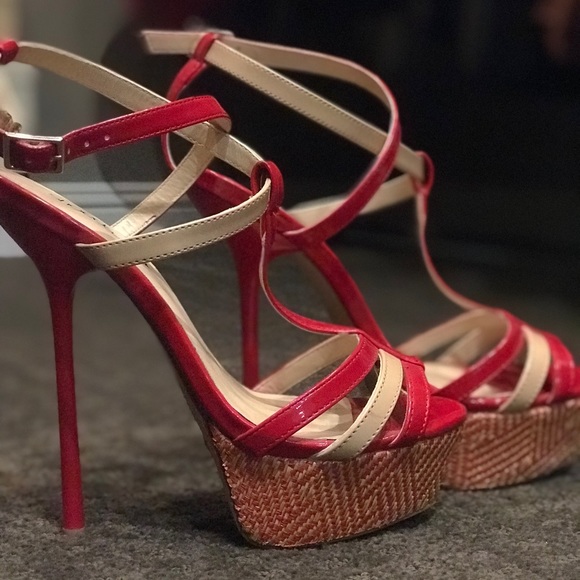 Red and Tan Heels -Size 6 - Picture 4 of 6